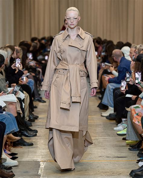 burberry k11|Summer 2025 Runway Show .